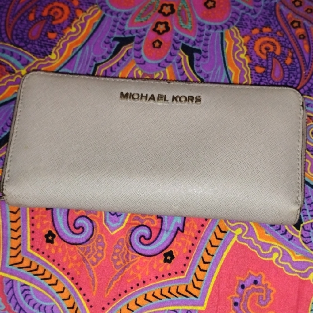 Michael Kors Cream Key & Card Holder